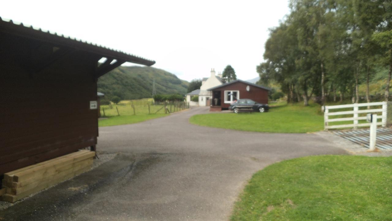 Lamont Chalet Self Catering Holiday Homes Creagmhor Glenelg Iv408La Dış mekan fotoğraf